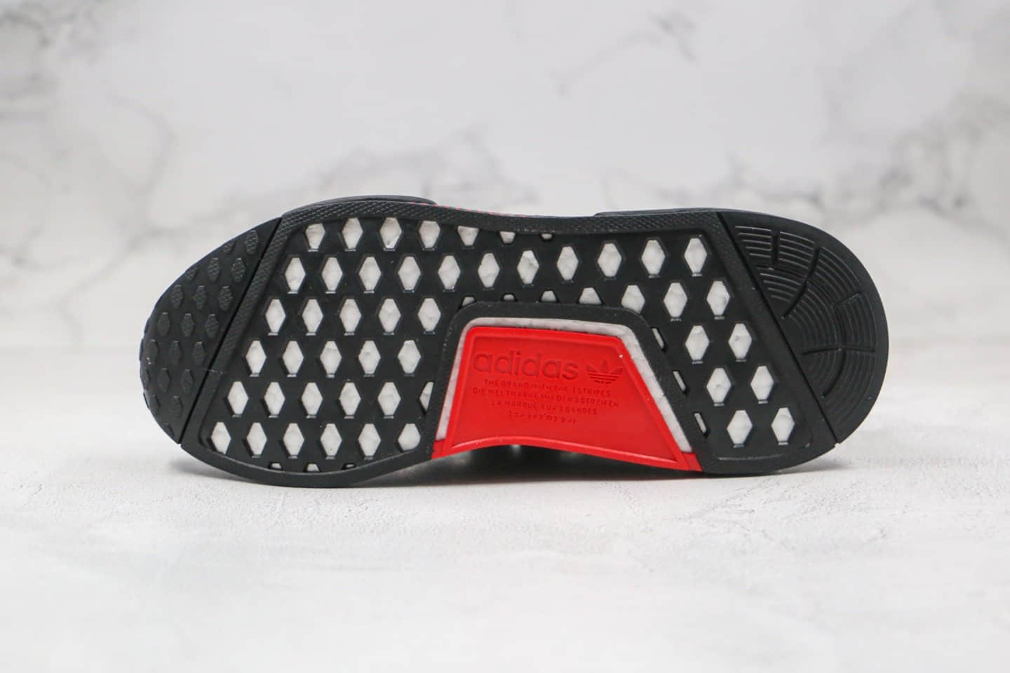 阿迪达斯adidas NMD R1纯原版本爆米花跑鞋NMD日文黑彩虹条纹撞色原楦头纸板打造 货号：FY1434