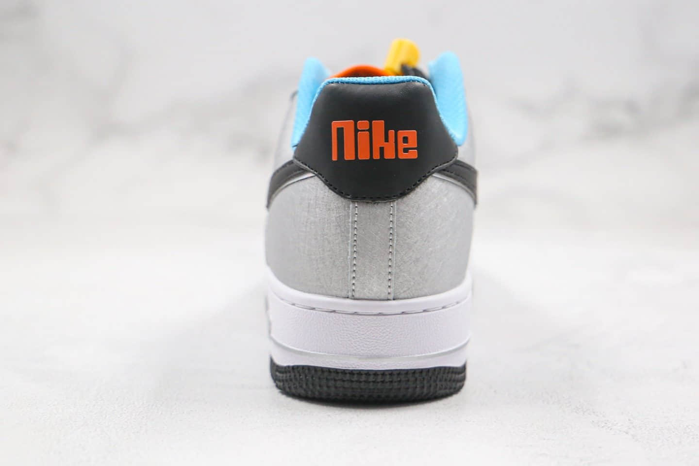 耐克Nike Air Force 1 Sky Nike纯原版本低帮空军一号银蓝色抽绳板鞋内置气垫正确鞋面材质 货号：CW6011-001