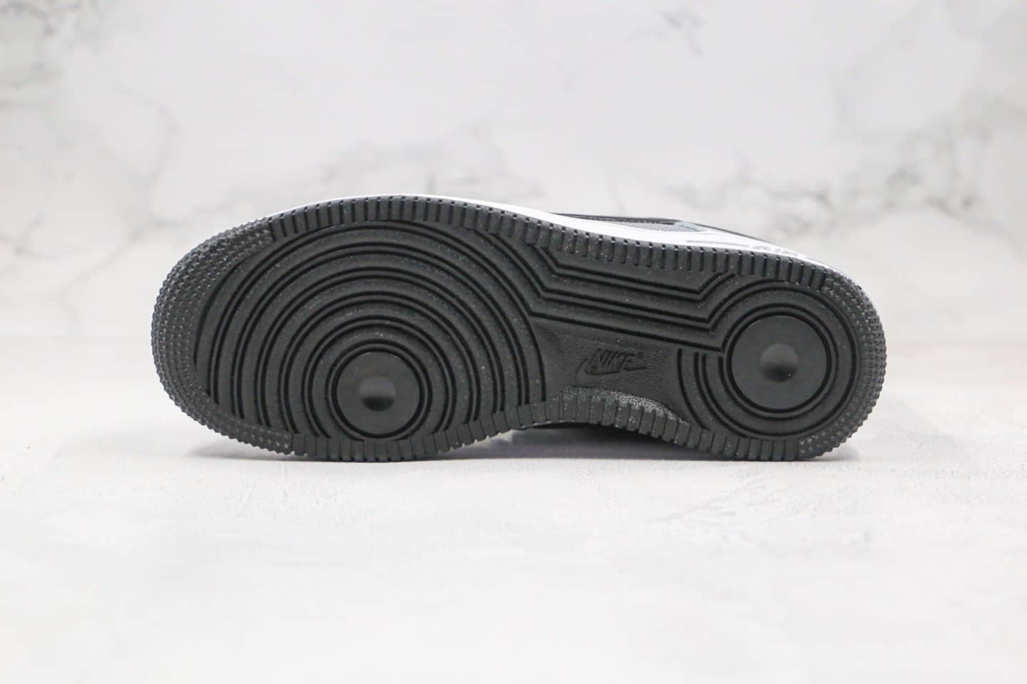 耐克Nike Air Force 1 Sky Nike纯原版本低帮空军一号银蓝色抽绳板鞋内置气垫正确鞋面材质 货号：CW6011-001