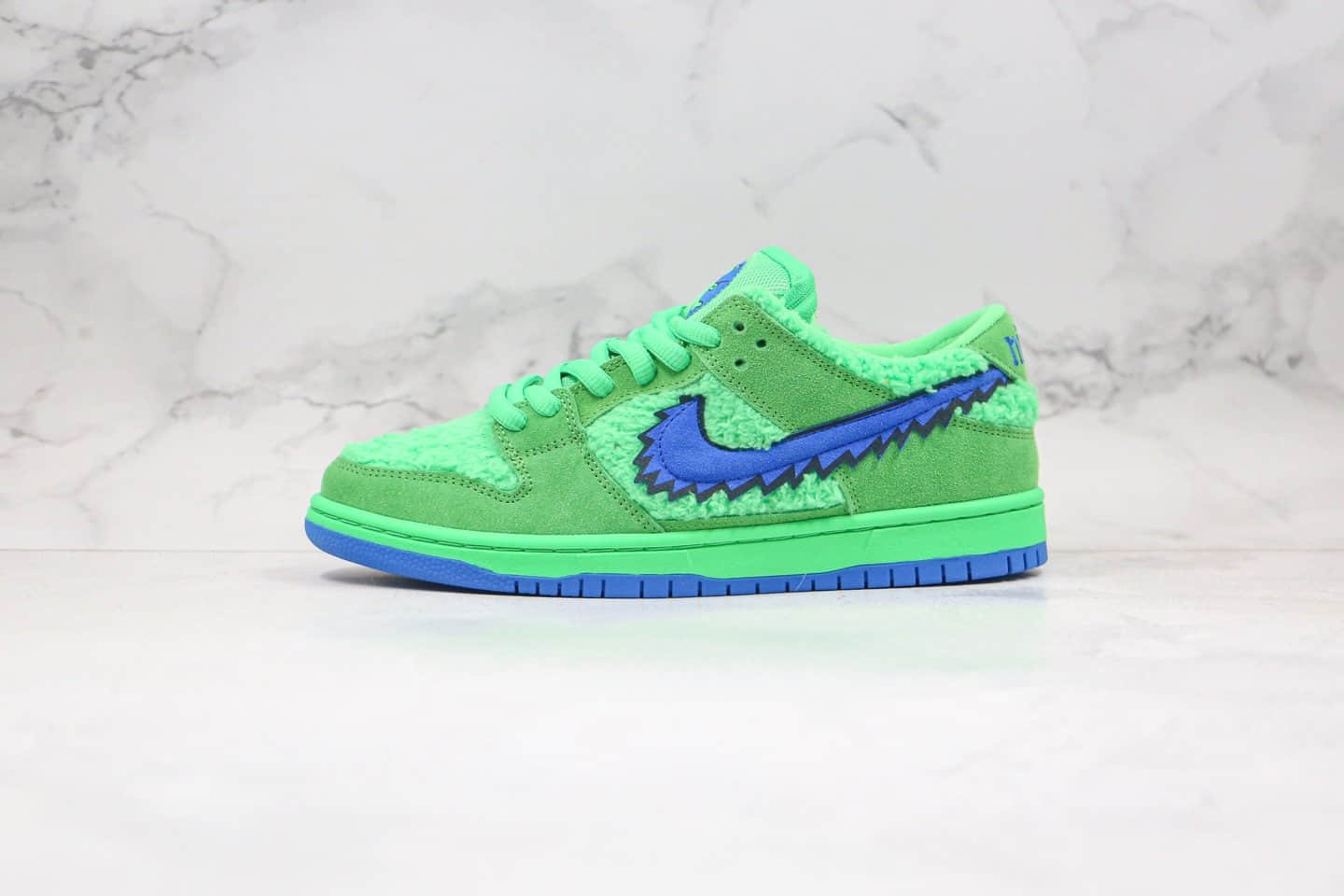 耐克NIKE SB DUNK LOW PRO QS纯原版本低帮SB板鞋五只熊跳舞小熊毛茸茸绿色内置Zoom气垫原盒原标 货号：CJ5378-300