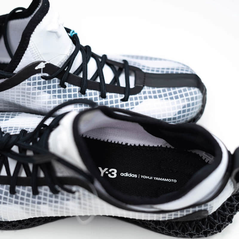 科幻跑鞋！adidas全新鞋型Y-3 Runner 4D IO首度曝光！