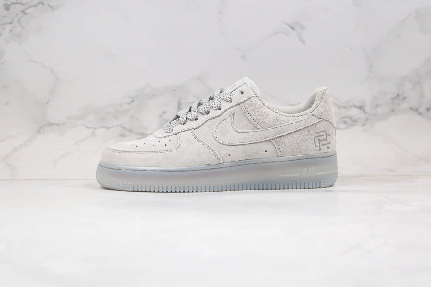 耐克Nike Air Force1 Mid x Reigning Champ纯原版本卫冕冠军联名款低帮空军一号灰麂皮板鞋内置全掌气垫 货号：AA1117-118