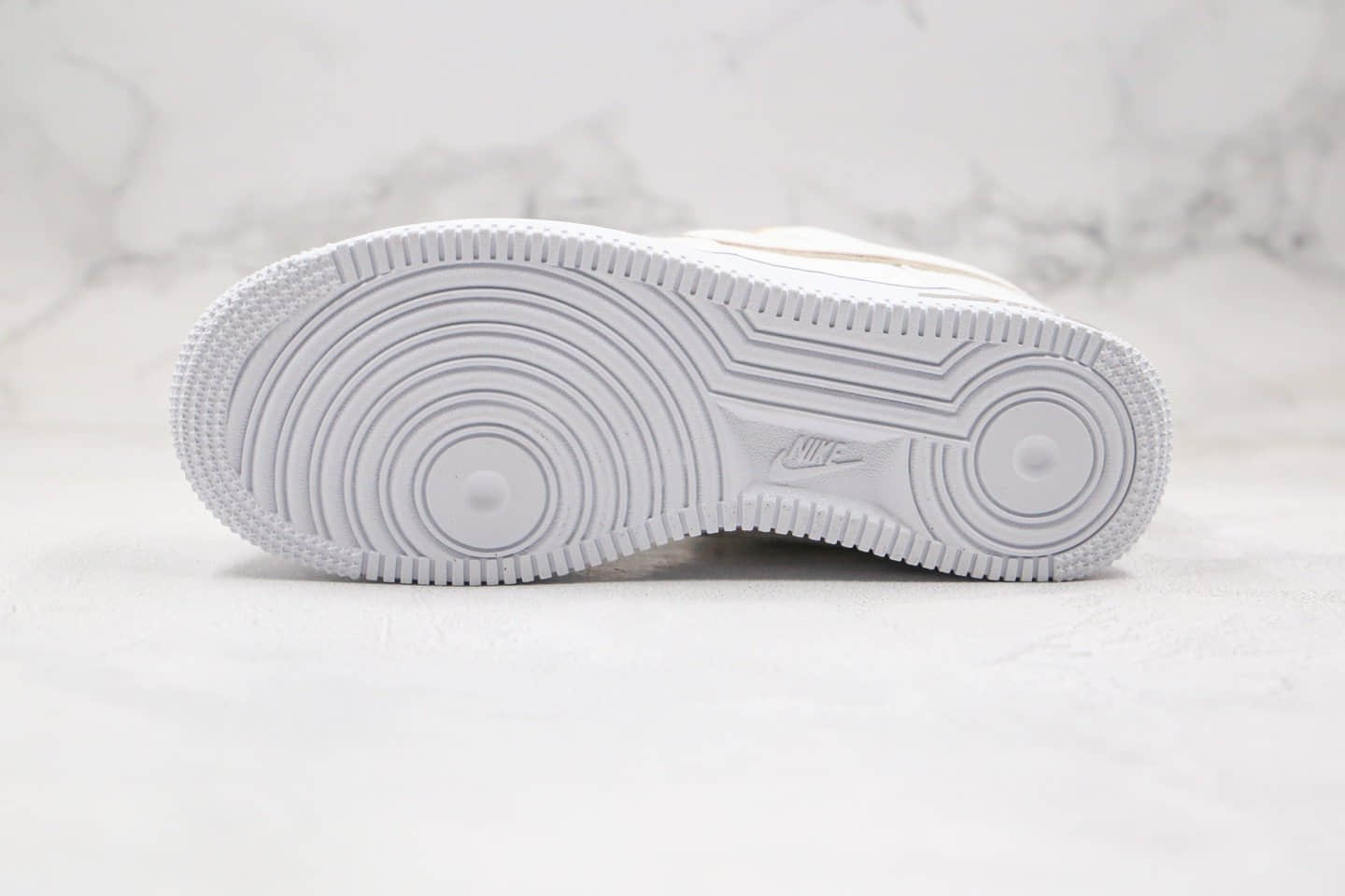 耐克Nike Air Force 1 Low Pastel White纯原版本低帮空军一号白卡其色丝绸球形印花板鞋原楦头纸板打造 货号：898889-102