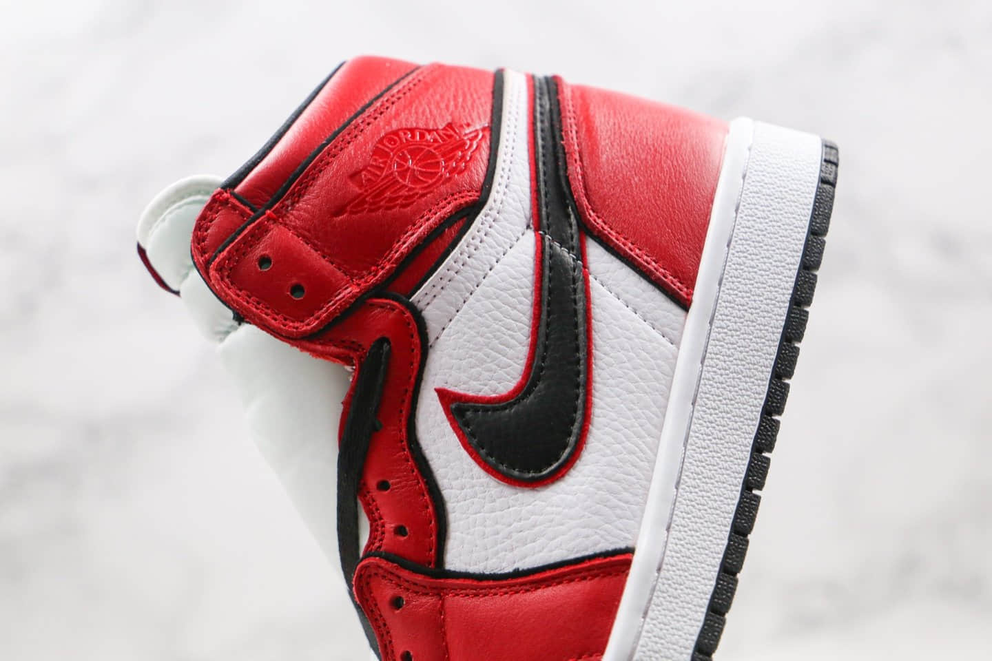 乔丹Air Jordan 1 Bloodline 2.0公司级版本高帮AJ1芝加哥2.0白黑红色正确后跟定型 货号：555088-129