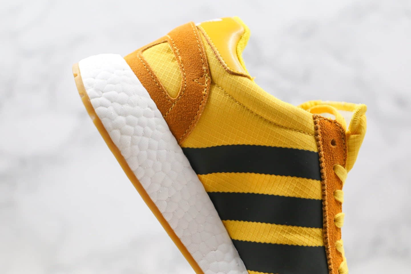 阿迪达斯Adidas Boost Three Stripes L-5923纯原版本三叶草爆米花跑鞋黑黄色原鞋开模一比一打造 货号：BD7612