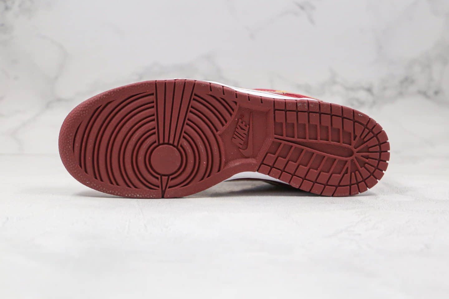 耐克Nike SB Dunk Low Anchorman纯原版本低帮SB板鞋王牌播音员联名款金红色内置Zoom气垫 货号：304292-672