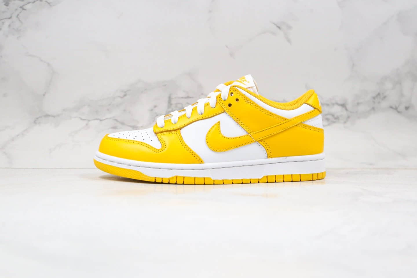 耐克Nike SB Dunk Low SP Syracuse 2020WHITE YELLOW纯原版本低帮SB板鞋黄白色原盒原标内置气垫 货号：CU1726-901