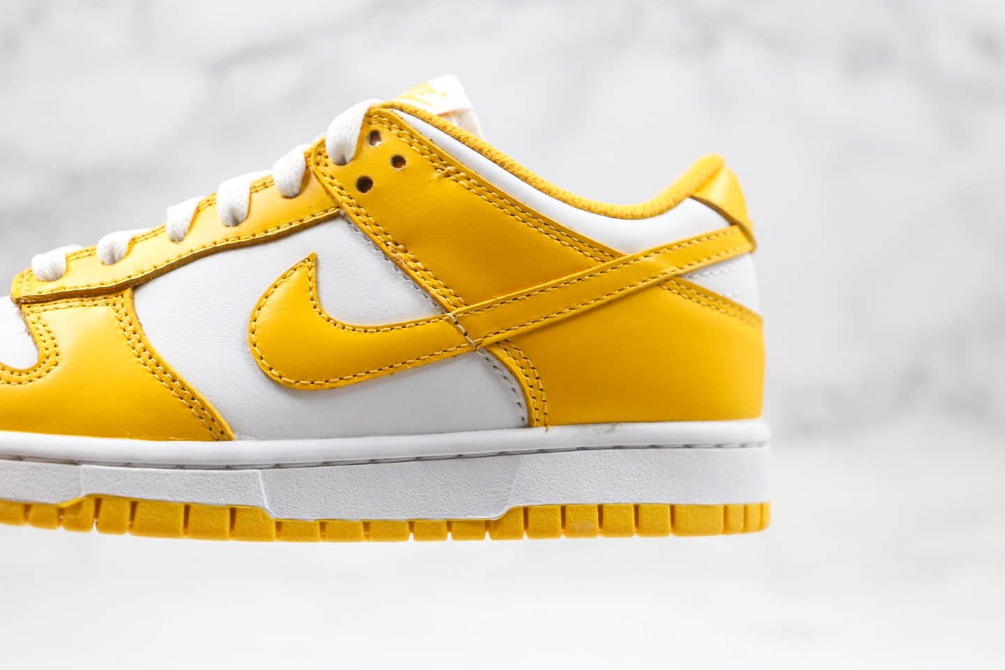 耐克Nike SB Dunk Low SP Syracuse 2020WHITE YELLOW纯原版本低帮SB板鞋黄白色原盒原标内置气垫 货号：CU1726-901