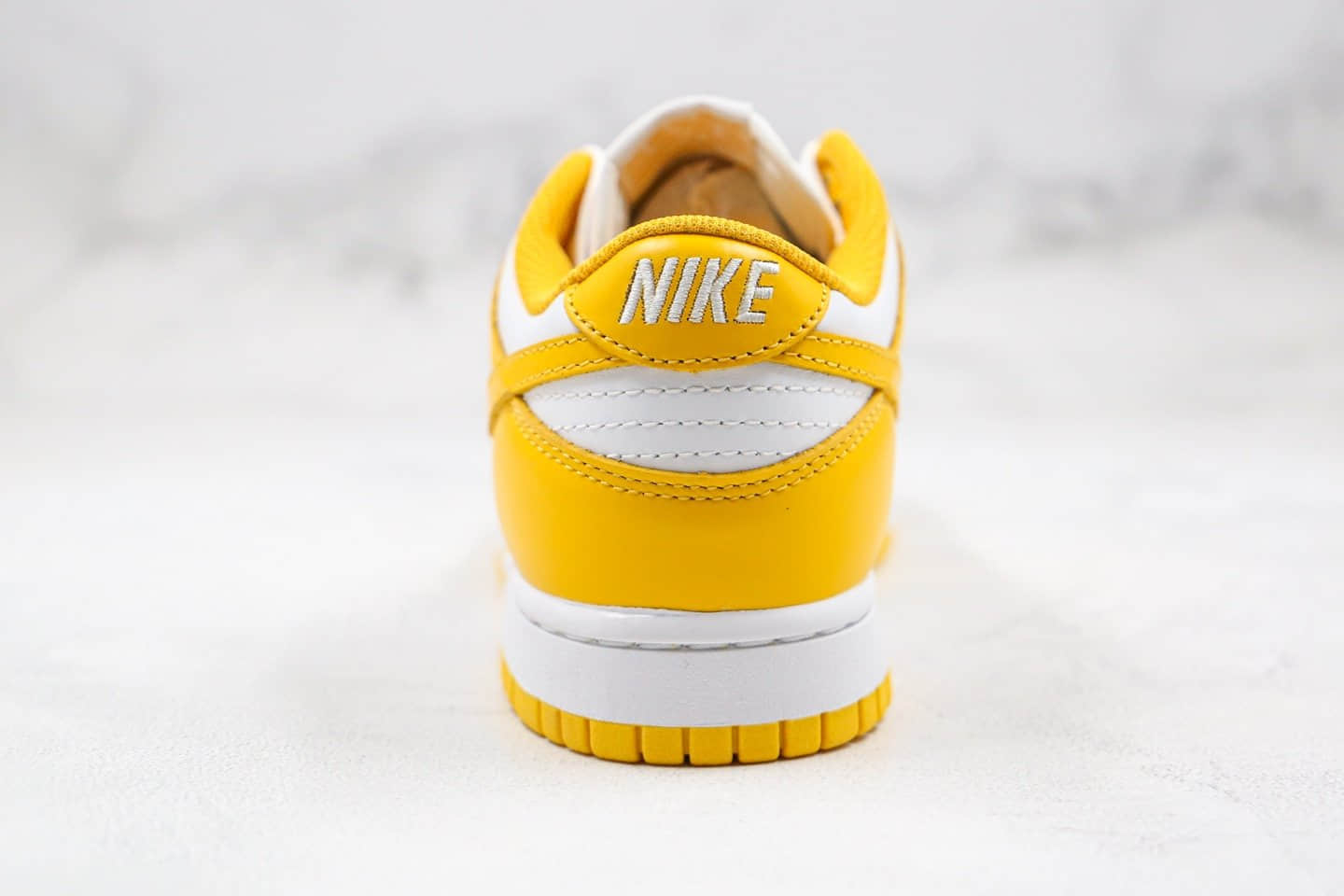 耐克Nike SB Dunk Low SP Syracuse 2020WHITE YELLOW纯原版本低帮SB板鞋黄白色原盒原标内置气垫 货号：CU1726-901