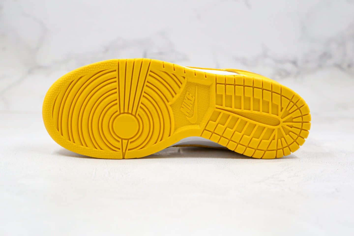 耐克Nike SB Dunk Low SP Syracuse 2020WHITE YELLOW纯原版本低帮SB板鞋黄白色原盒原标内置气垫 货号：CU1726-901
