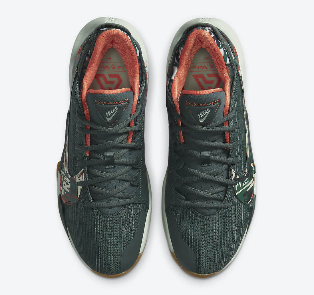 字母哥二代战靴新配色曝光！Nike Zoom Freak 2 “Bamo”现已发售！ 货号：DC9854-300