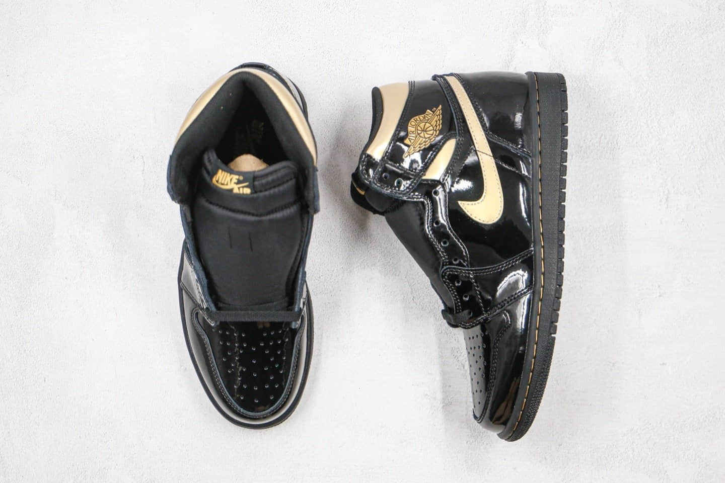 乔丹Air Jordan 1 High OG Black Metallic Gold纯原版本高帮AJ1黑金配色篮球鞋正确后跟定型原盒原标 货号：555088-032