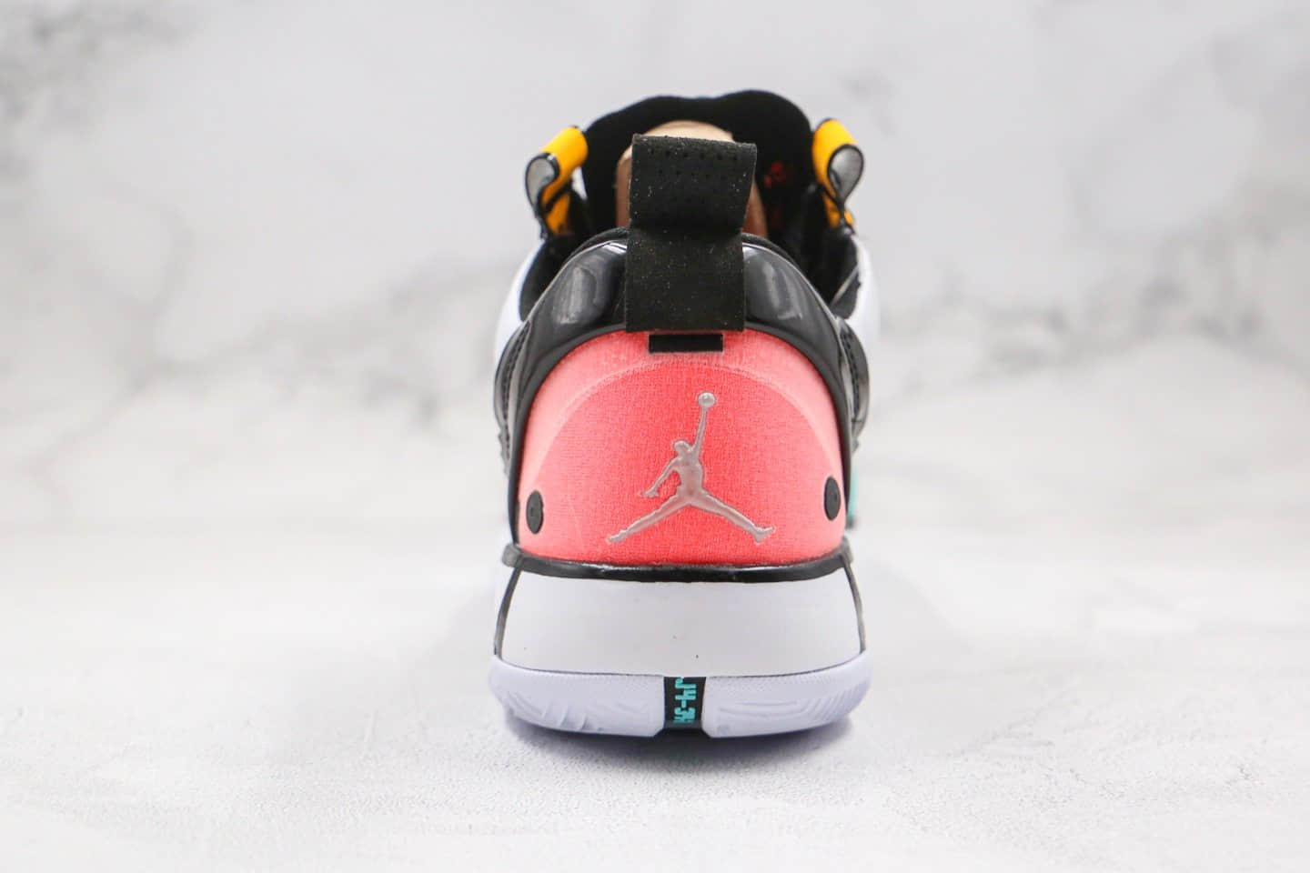 乔丹Air Jordan XXXIV Low纯原版本糖果色AJ34粉蓝橙色篮球鞋内置气垫支持实战 货号：CZ7748-100