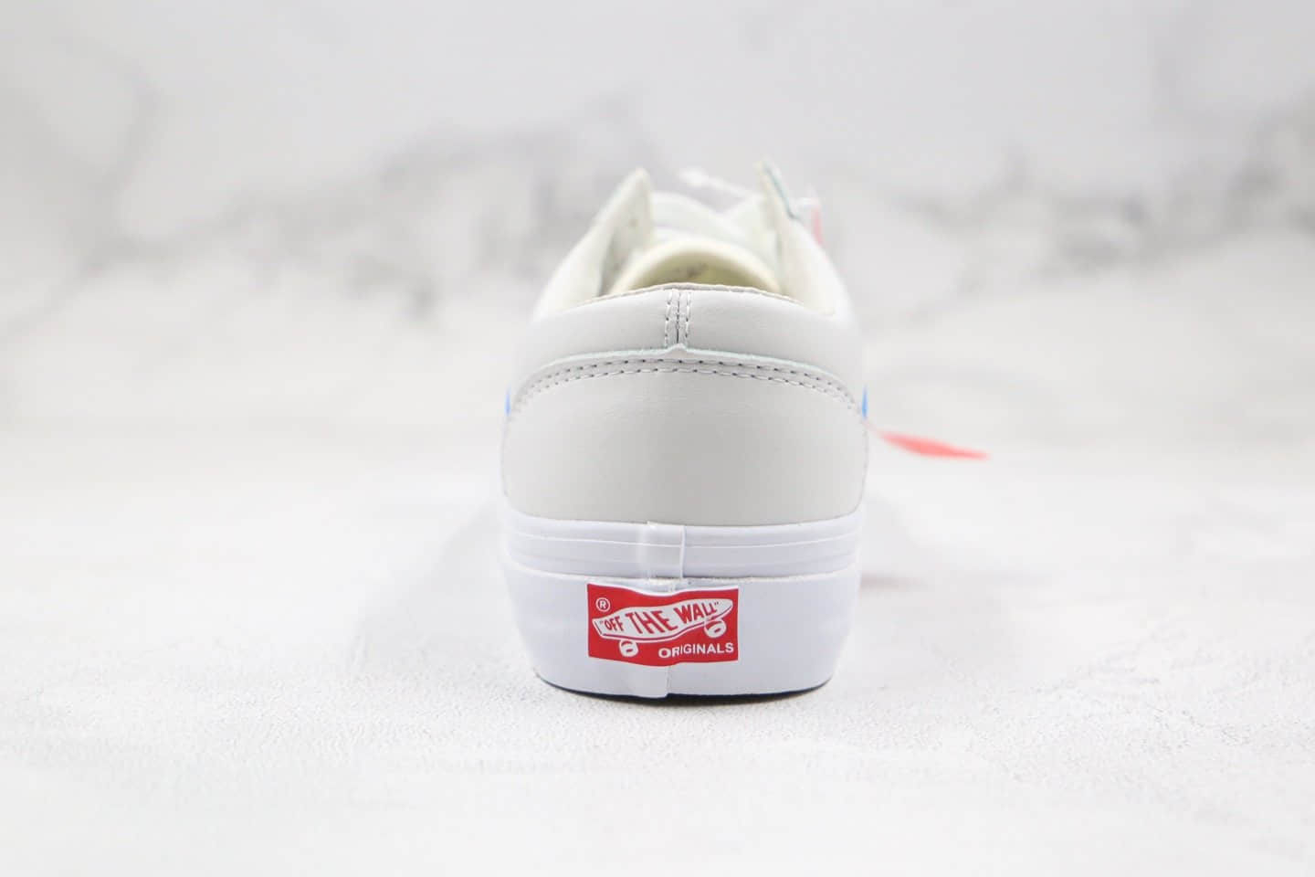 万斯Vans Vans Vault公司级版本低帮皮面权志龙同款硫化板鞋白蓝条原厂硫化大原盒原标