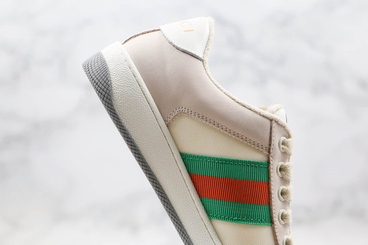 古驰Gucci Distressed Screener Sneaker纯原版本余文乐同款复古做旧老爹鞋原档案数据开发正确鞋面材质细节