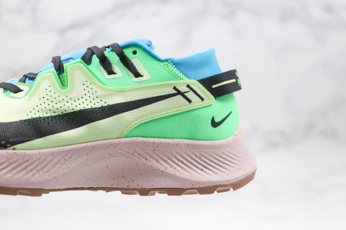 耐克Nike Zoom Pegasus Trall 2纯原版本登月二代绿蓝粉色马拉松越野跑鞋内置Zoom气垫支持长跑 货号：CK4305-700