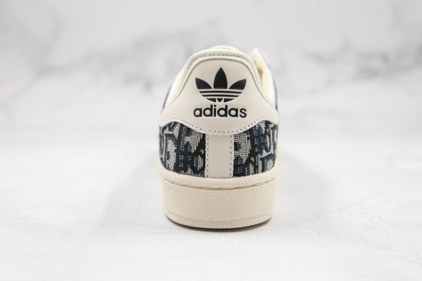 阿迪达斯adidas Originals Superstar x Dior纯原版本迪奥联名款低帮三叶草贝壳头板鞋原盒原标 货号：C16650