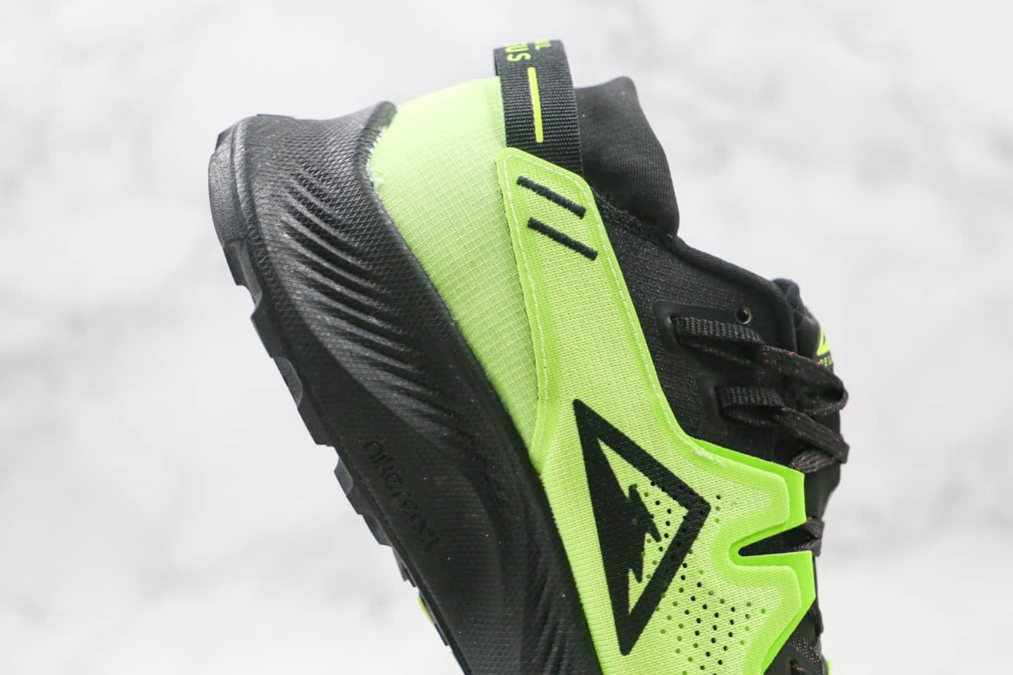 耐克Nike Zoom Pegasus Trall 2纯原版本登月系列飞马2代越野跑鞋黑绿色原楦头纸板打造 货号：CK4305-003