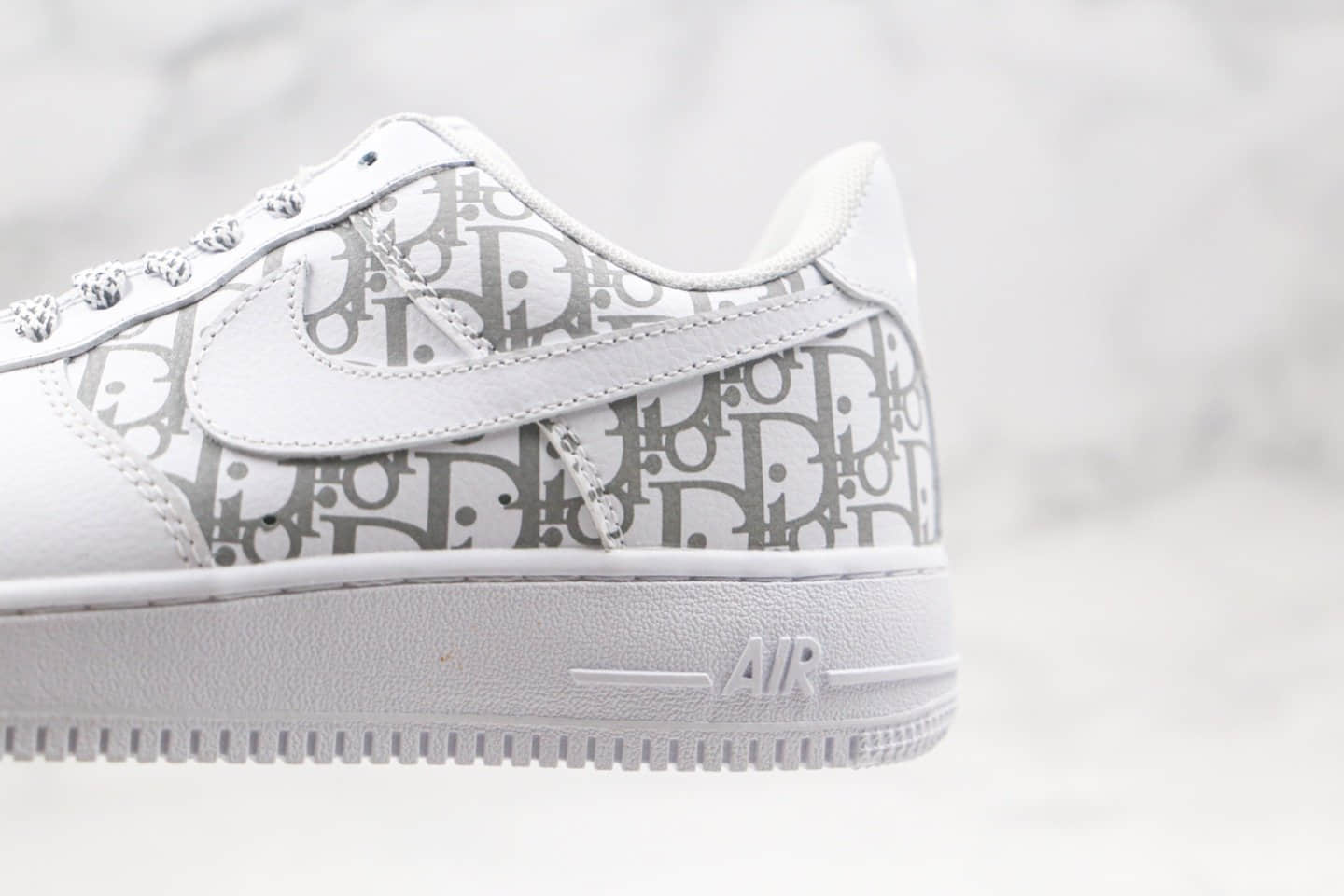 耐克Nike Air Force 1'07 x Dior迪奥联名款纯原版本低帮白灰色3m满天星空军一号板鞋内置全掌Sole气垫 货号：DN8608-002