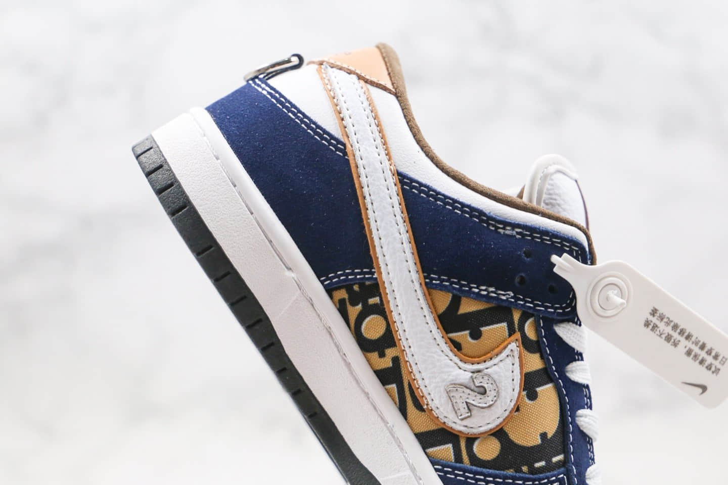 耐克Nike Dunk Low Pro x Dior纯原版本迪奥联名款低帮SB DUNK板鞋黑棕白色原盒原标内置气垫 货号：CU1727-222