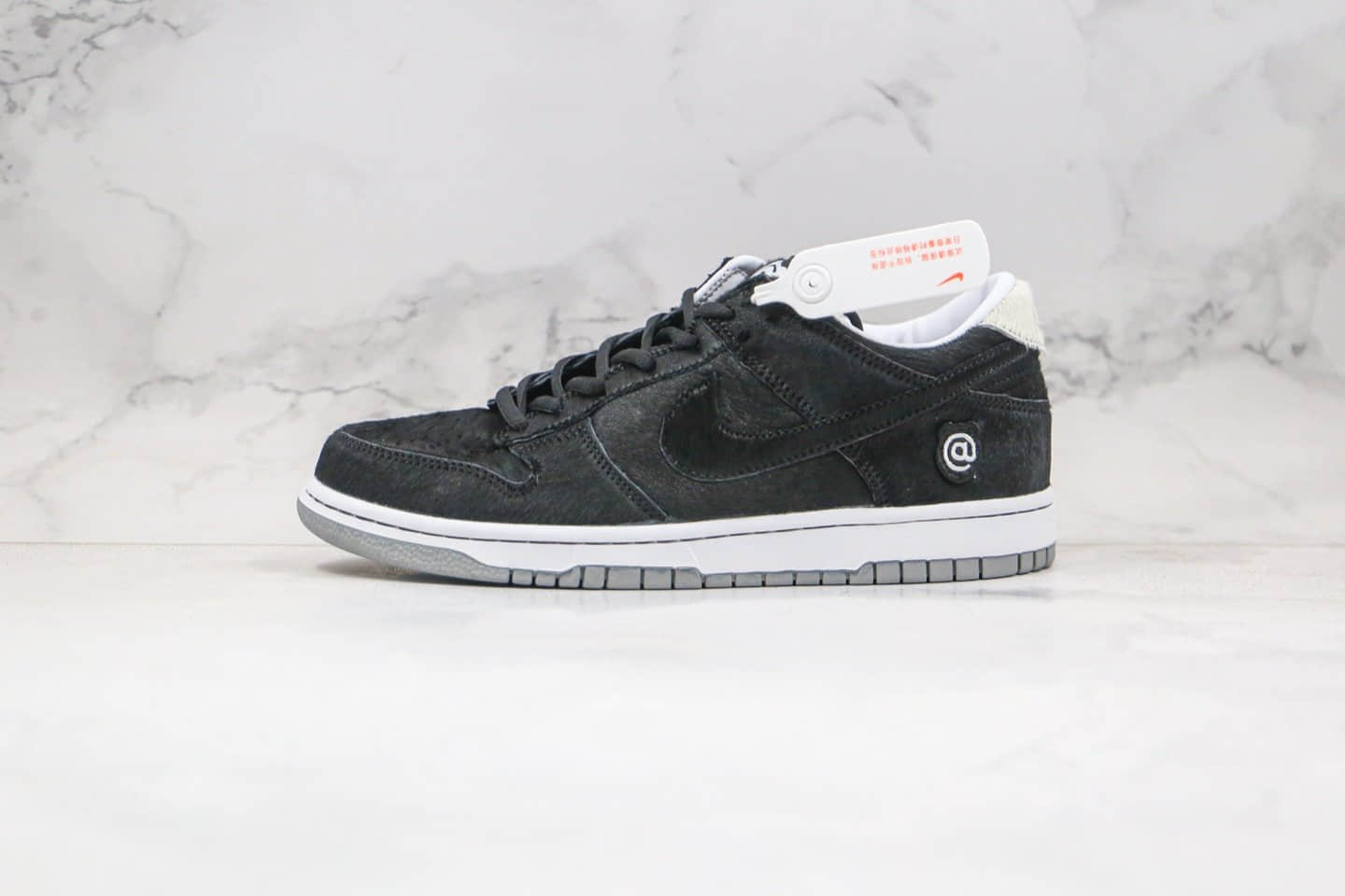 耐克Medicom Toy x Nike SB Dunk Low“BE@RBRICK”公司级版本积木熊联名王一博同款SB板鞋黑白马毛原鞋开发 货号：CZ5127-001