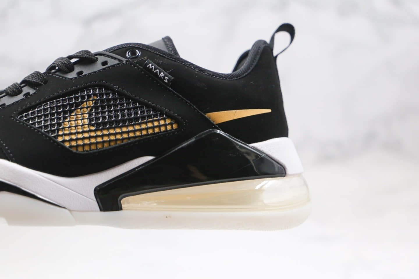 耐克Nike Air Jordan Mars 270纯原版本乔丹270气垫篮球鞋黑金色原鞋开模一比一打造 货号：CK1196-017