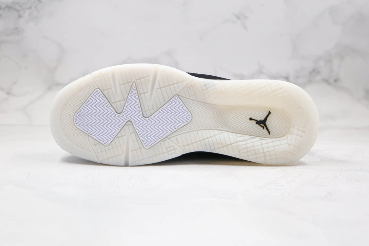 耐克Nike Air Jordan Mars 270纯原版本乔丹270气垫篮球鞋黑金色原鞋开模一比一打造 货号：CK1196-017