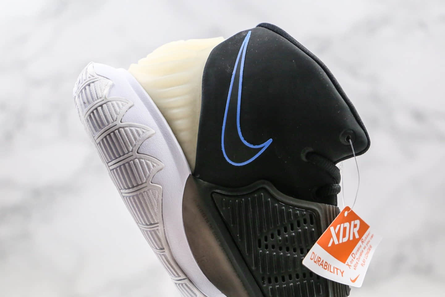 耐克Nike Kyrie 6纯原版本欧文6代黑镭射勾篮球鞋原档案数据开发内置气垫 货号：BQ4631-004