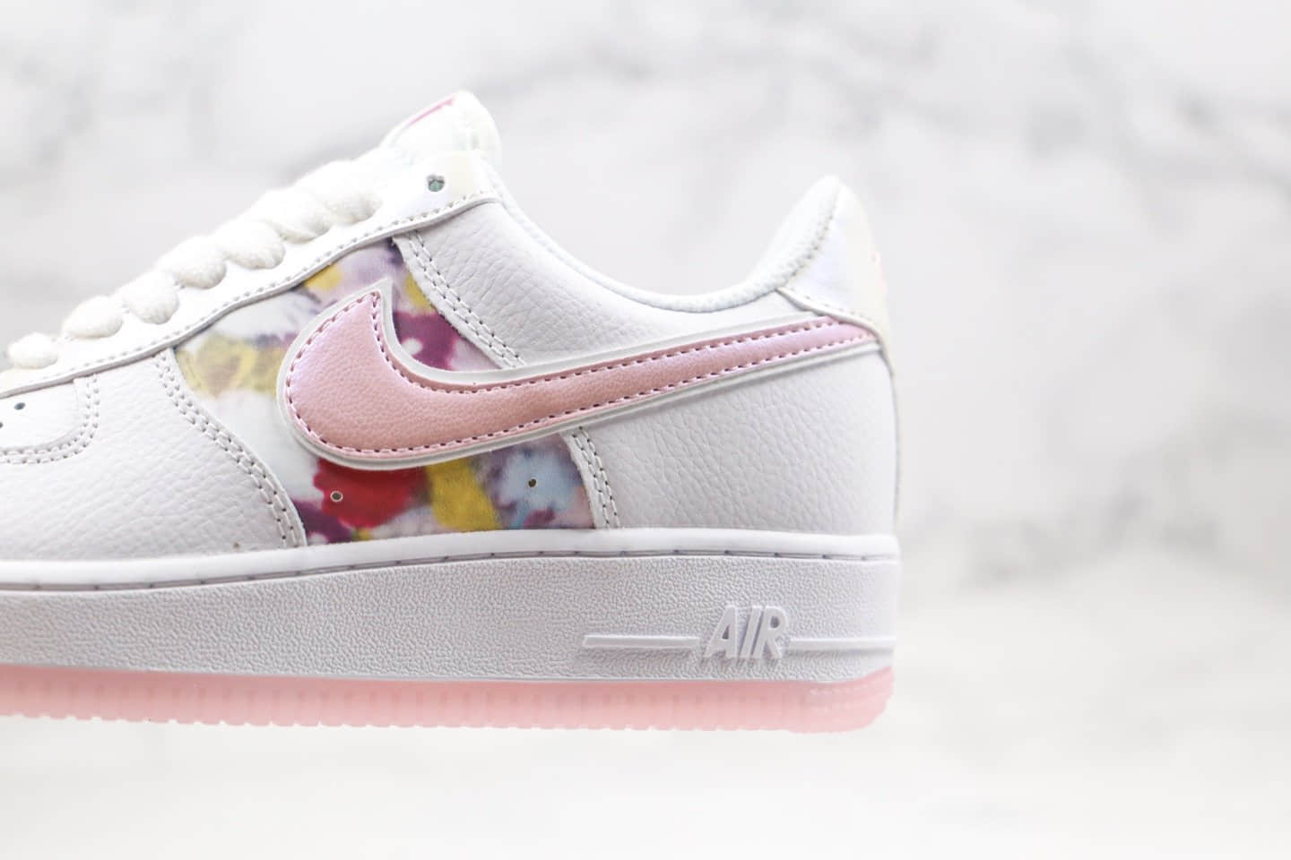 耐克Nike Air Force 1纯原版本低帮空军一号白粉花卉配色板鞋内置全掌Sole气垫原盒原标 货号：CN8535-100