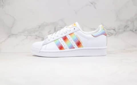 阿迪达斯Adidas Originals Superstar Superstar纯原版本三叶草贝壳头炫彩白彩虹配色板鞋原鞋开模一比一打造 货号：FX3923