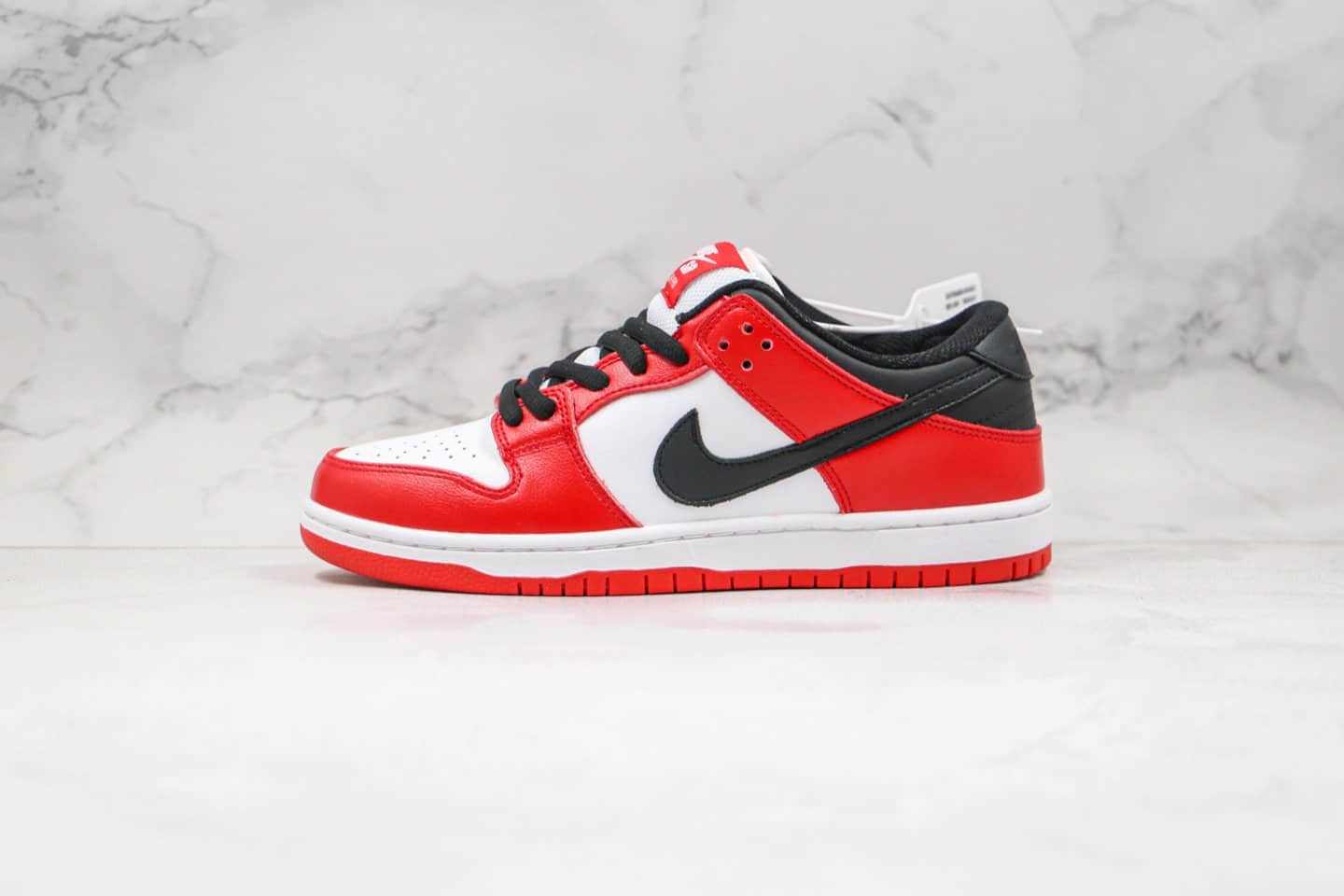 耐克Nike Dunk Low Pro 2020版纯原版本低帮SB DUNK板鞋黑红色内置Zoom气垫 货号：BQ6817-116