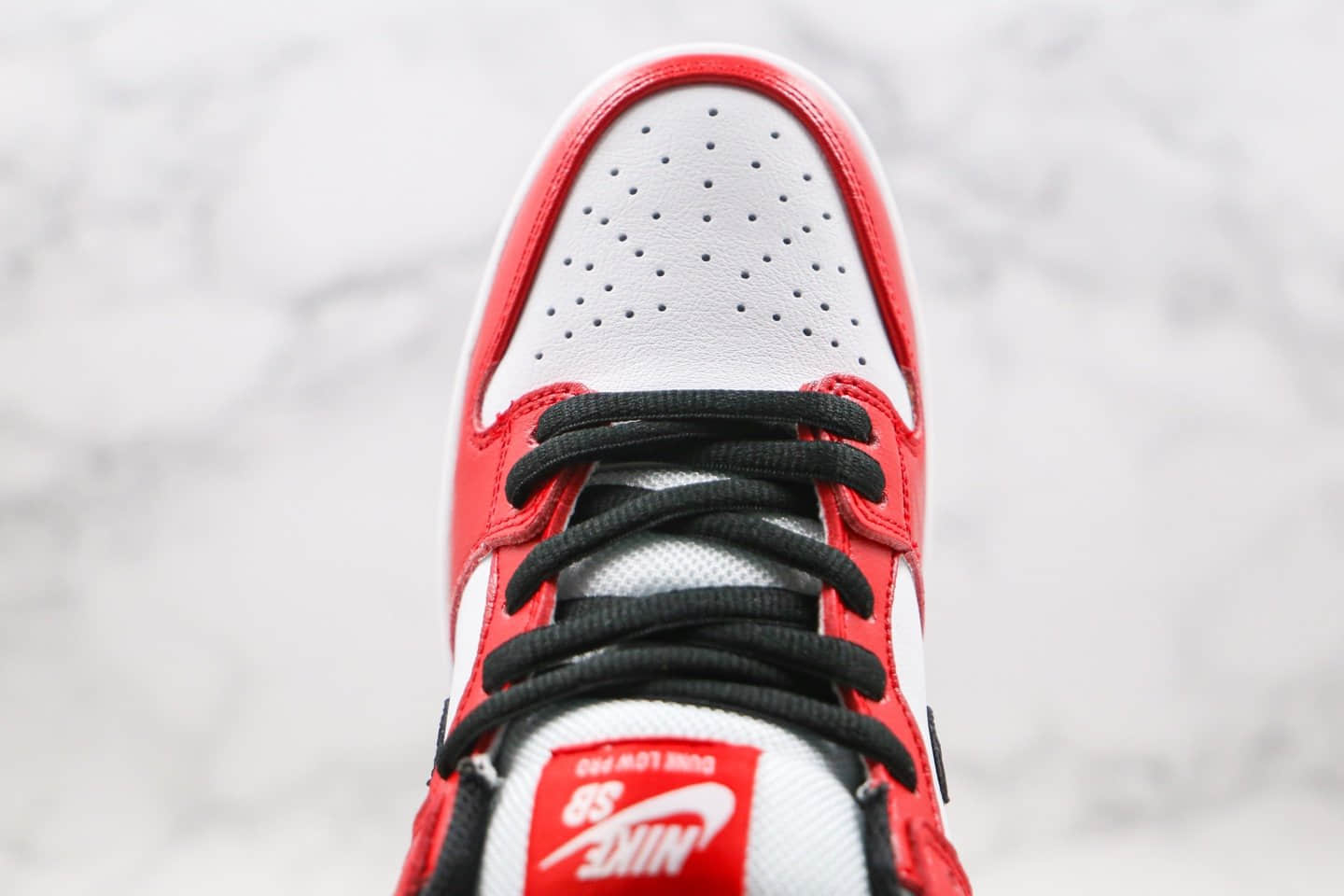 耐克Nike Dunk Low Pro 2020版纯原版本低帮SB DUNK板鞋黑红色内置Zoom气垫 货号：BQ6817-116
