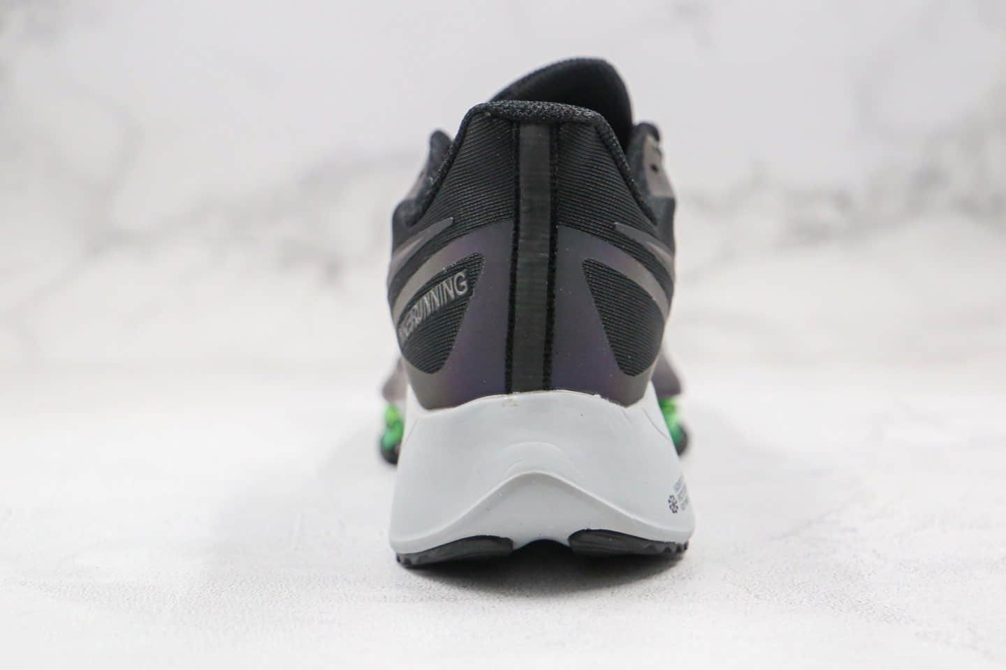 耐克NIKE AIR ZOOM TEMPO NEXT%纯原版本马拉松气垫竞速慢跑鞋变色龙配色内置碳板气垫 货号：CI9923-080