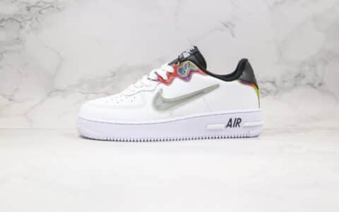 耐克Nike Air Force 1 React纯原版本低帮空军一号板鞋透明勾炫彩渐变点缀白青色内置气垫 货号：CN9838-100