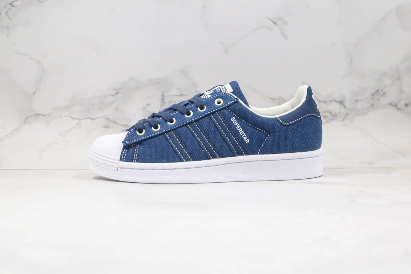 阿迪达斯Adidas Originals Superstar Superstar纯原版本三叶草贝壳头藏蓝色帆布板鞋原鞋开模一比一打造 货号：FW2652