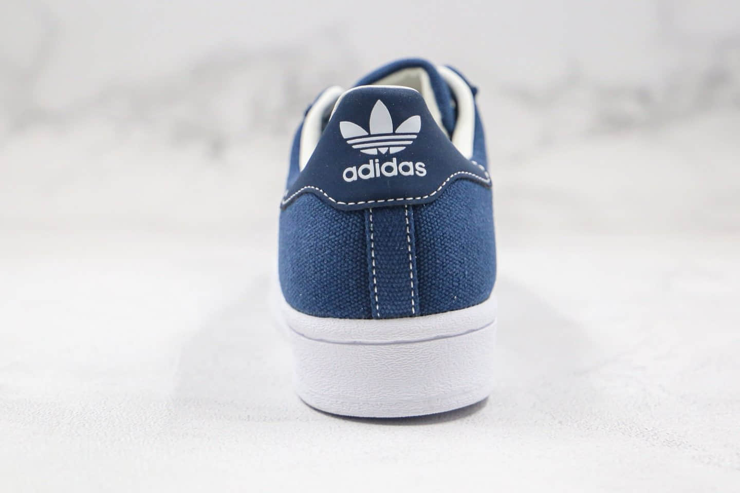 阿迪达斯Adidas Originals Superstar Superstar纯原版本三叶草贝壳头藏蓝色帆布板鞋原鞋开模一比一打造 货号：FW2652