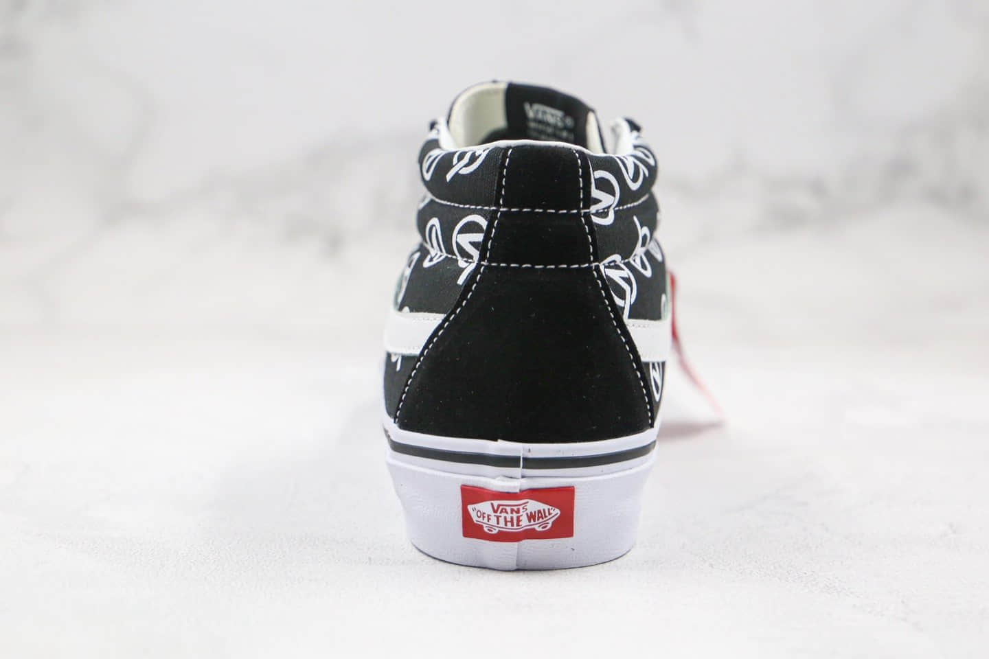 万斯Vans SK8-Mid Circle V Logo公司级版本中帮V标字母日系黑白硫化板鞋原厂硫化大底内置钢印