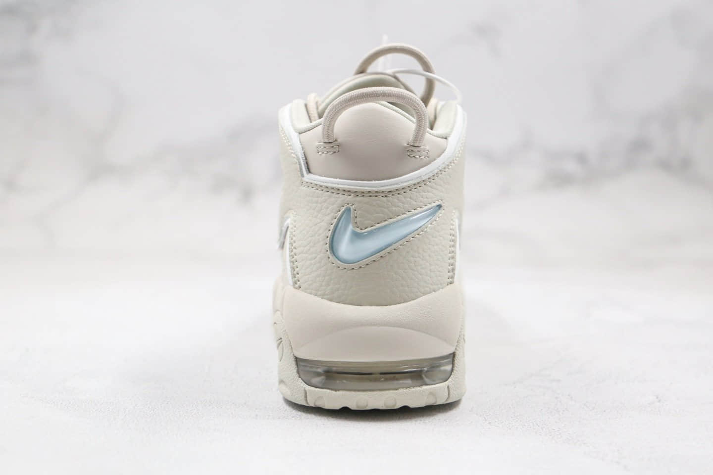 耐克Nike Wmns Air More Uptempo Light Bone纯原版本皮蓬大R米灰色气垫篮球鞋原盒原标 货号：921948-001