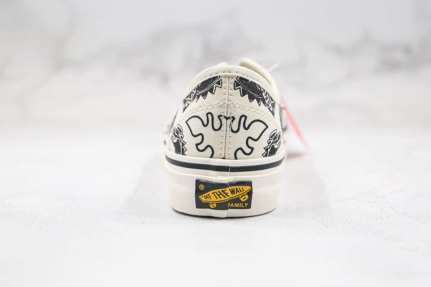 万斯Vans Authentic Family公司级版本低帮植物枫叶印花涂鸦黑白色板鞋原盒原标内置钢印