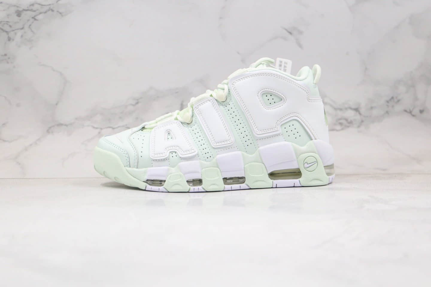 耐克Nike WMNS Air More Uptempo GSBarely Green0纯原版本皮蓬大R气垫篮球鞋薄荷绿原档案数据开发 货号：917593-300