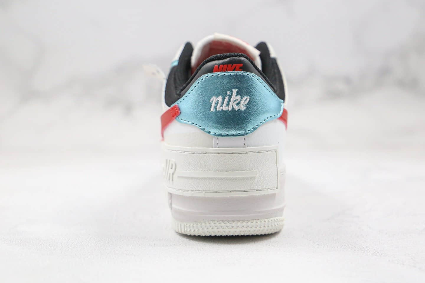 耐克Nike WMNS Air Force 1 Shadow纯原版本低帮空军一号马卡龙解构系列白红蓝色原楦头纸板打造 货号：DA4291-100