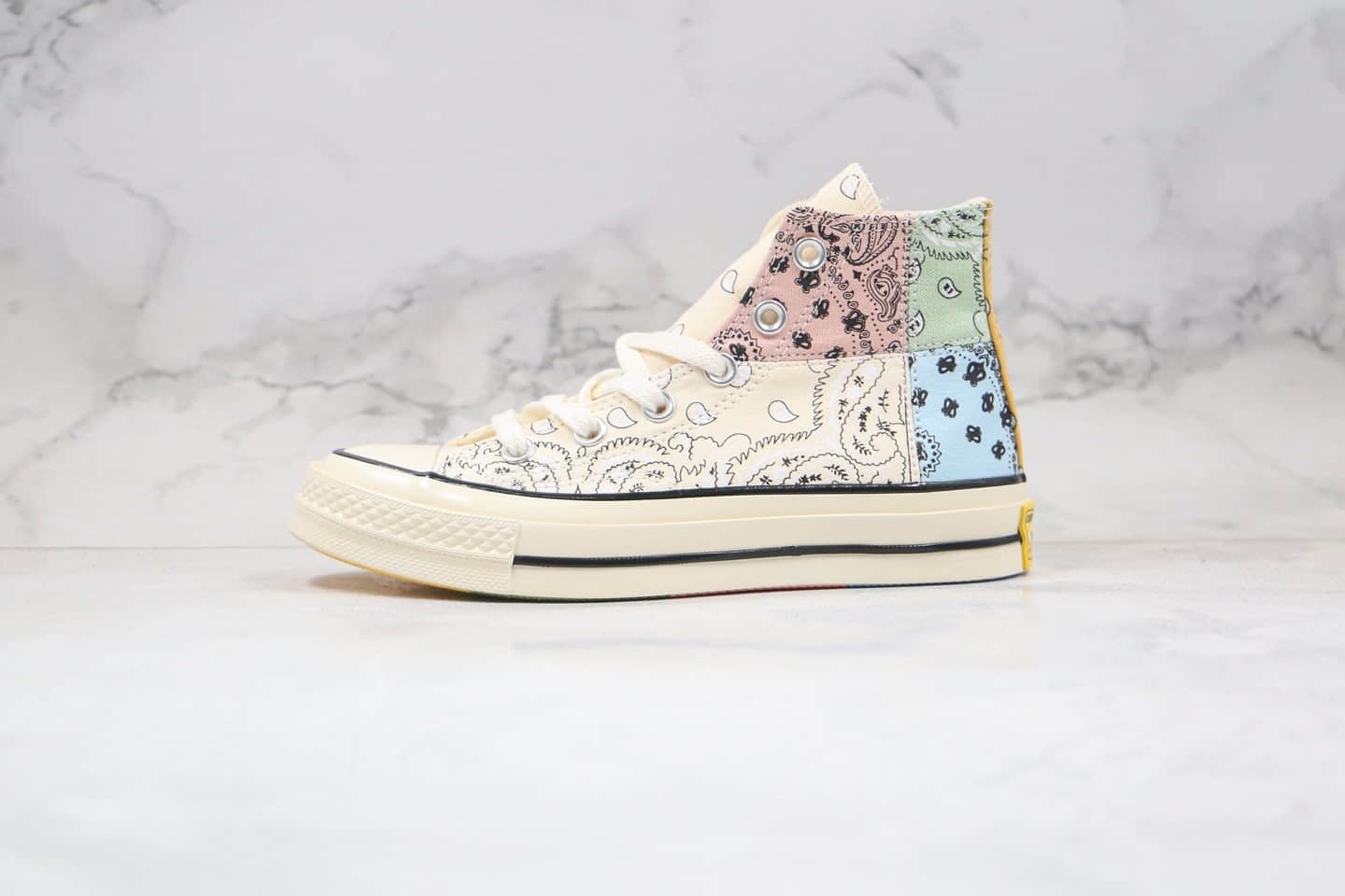 匡威Converse Paisley Pathwork 1970S公司级版本高帮腰果花米白蓝粉色拼接涂鸦帆布板鞋正确双围条硫化蓝底 货号：169881C