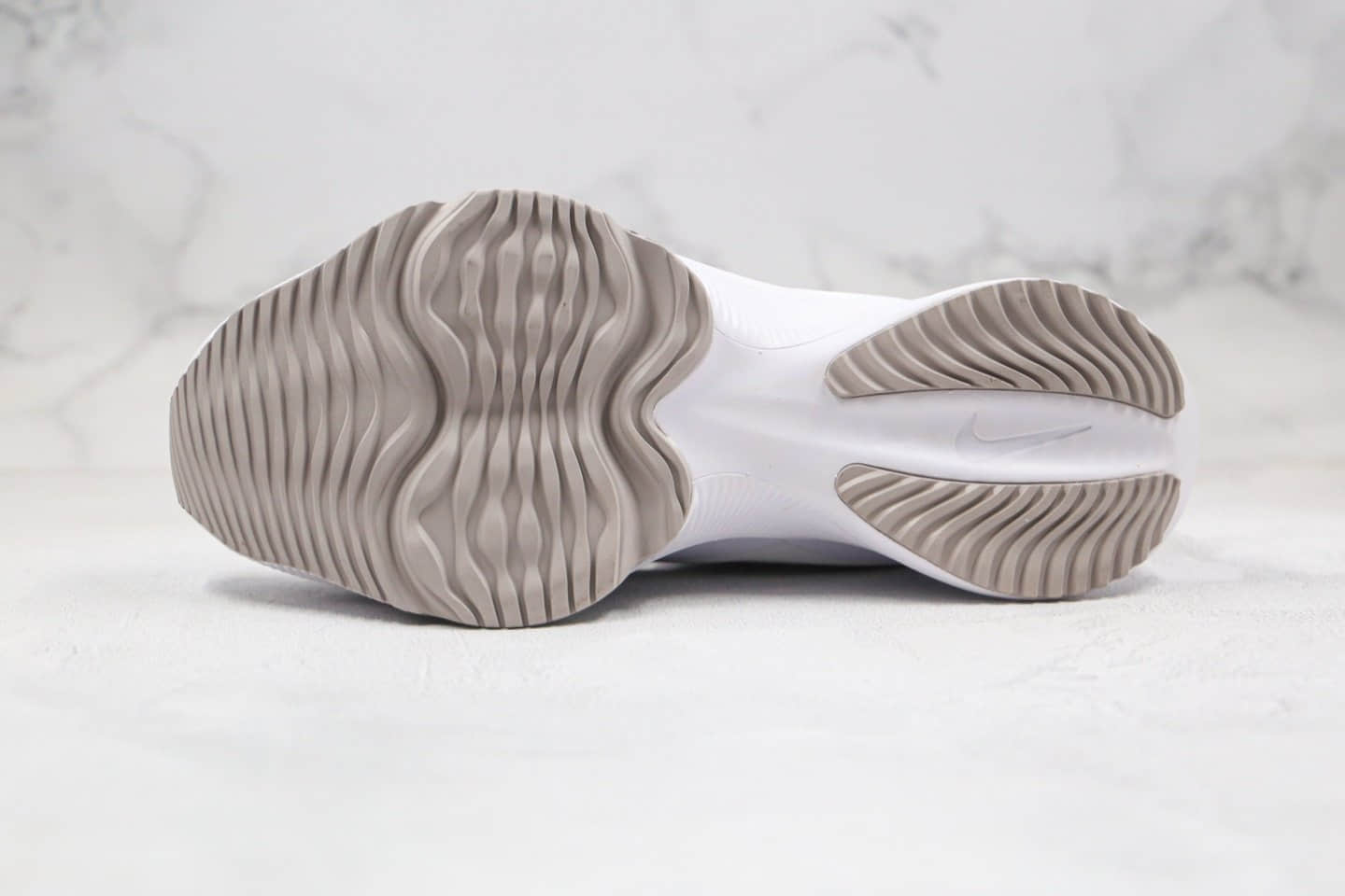 耐克Nike Air Zoom Alphafly NEXT%纯原版本马拉松气垫慢跑鞋白灰色内置复合纤维碳板 货号：CI9923-085