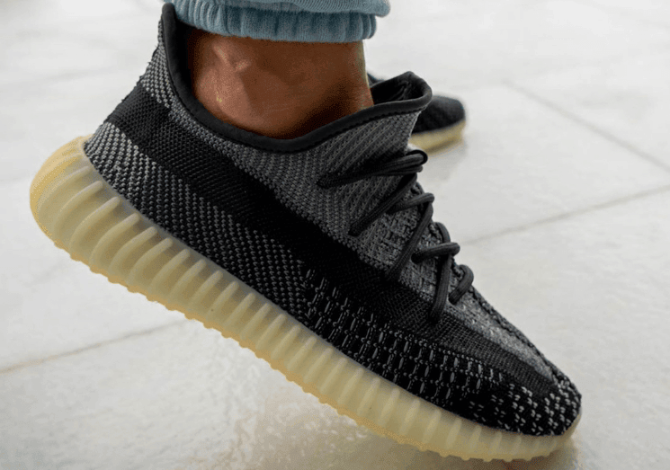 Yeezy 350 V2奥利奥配色上脚图释出！下月登场！ 货号：FZ5000