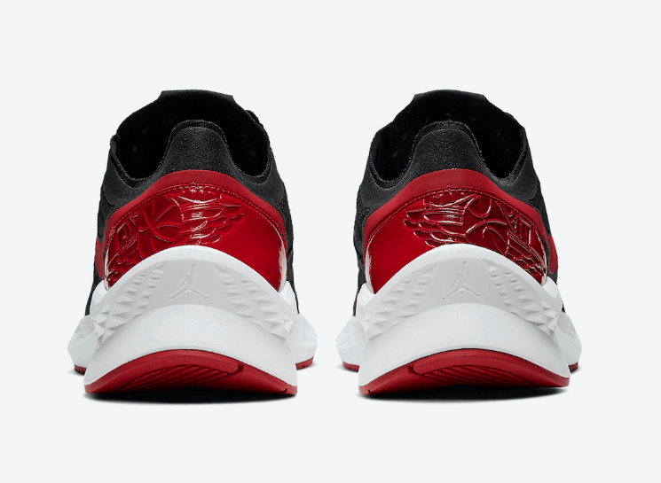 AJ1版蝉翼跑鞋！全新Jordan Air Zoom 85 Runner黑红配色现已发售！ 货号：DA3126-006