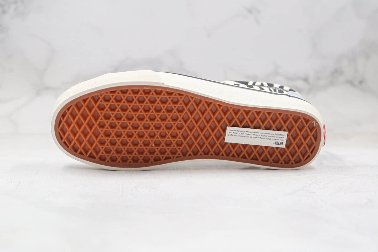 万斯Vans Mismatch Style 36公司级版本低帮迷彩斑马鸳鸯板鞋原鞋开模一比一打造 货号：VN0A3DZ3WS8
