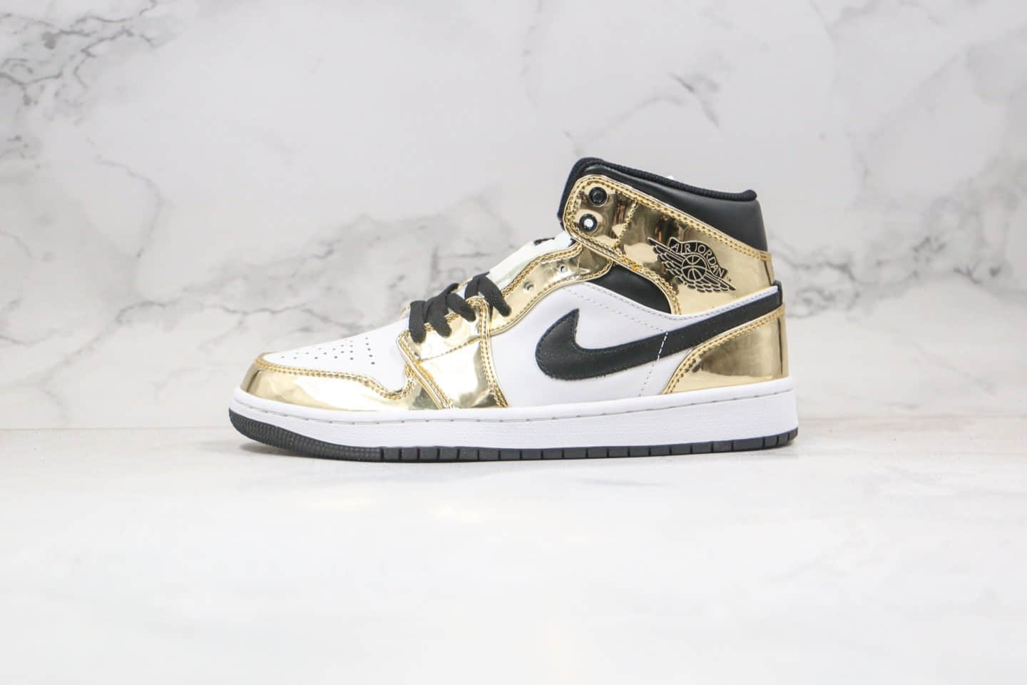 乔丹Air Jordan 1 Mid Metallic Gold纯原版本中帮AJ1液态白金色原盒原标 货号：DC1419-700