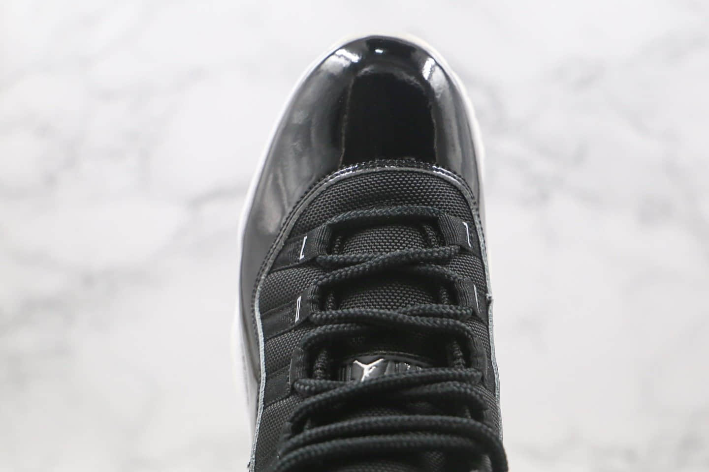 乔丹Air Jordan 11 Silver Eyelets纯原版本高帮AJ11大魔王2.0黑白银色篮球鞋内置真实碳板 货号：CT8012-011