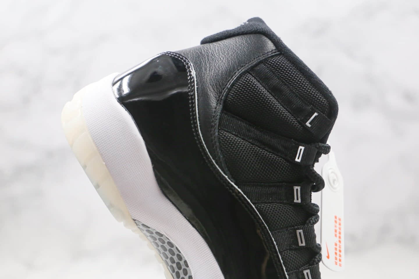 乔丹Air Jordan 11 Silver Eyelets纯原版本高帮AJ11大魔王2.0黑白银色篮球鞋内置真实碳板 货号：CT8012-011
