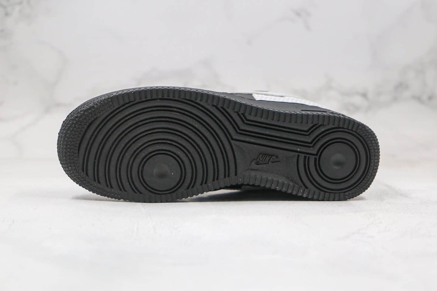 耐克Nike Air Force 1 Low '07纯原版本低帮空军一号黑灰银色板鞋内置全掌Sole气垫 货号：CT2299-100